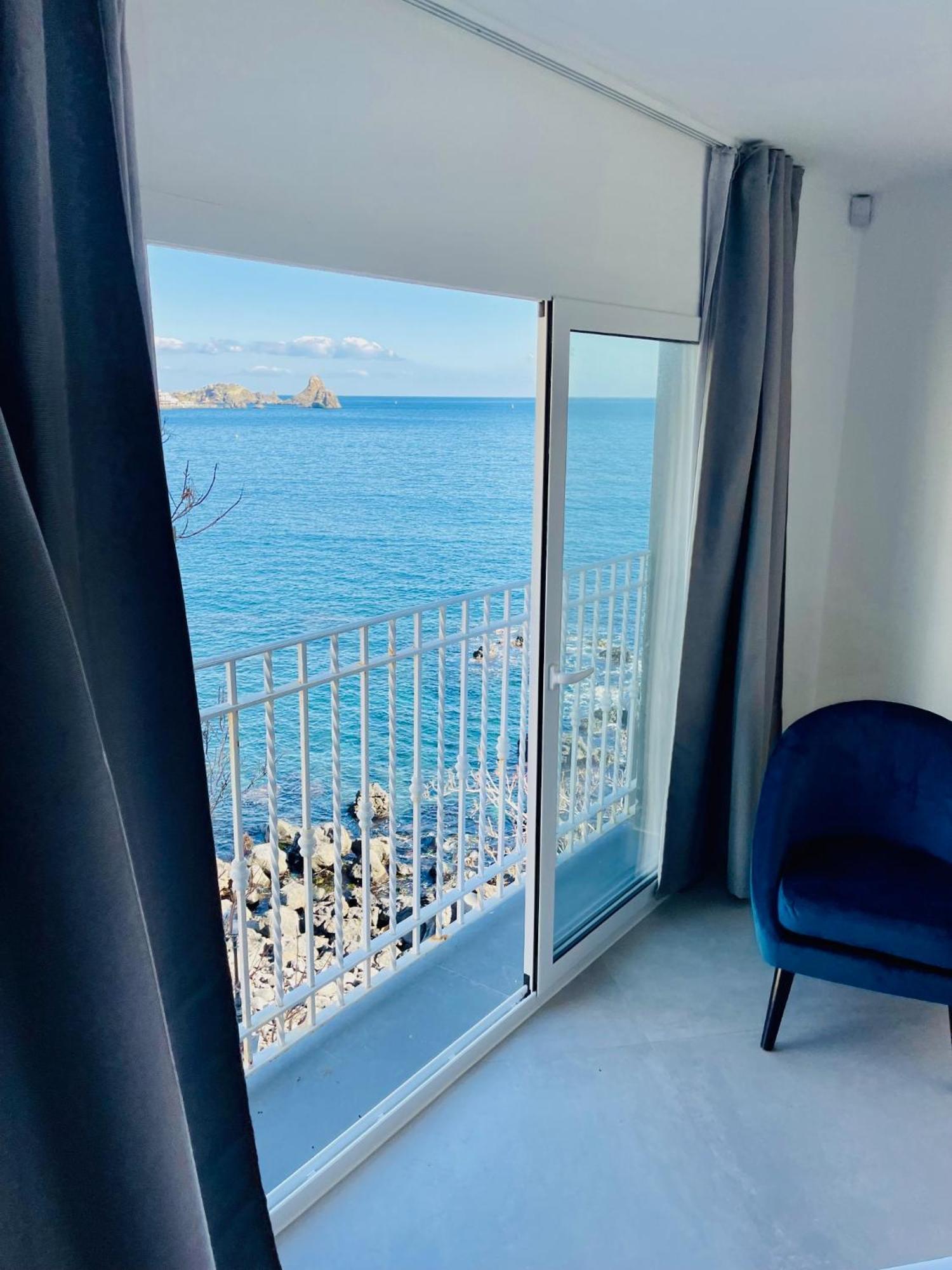 La Finestra Sul Mare Villa Aci Castello Exteriör bild