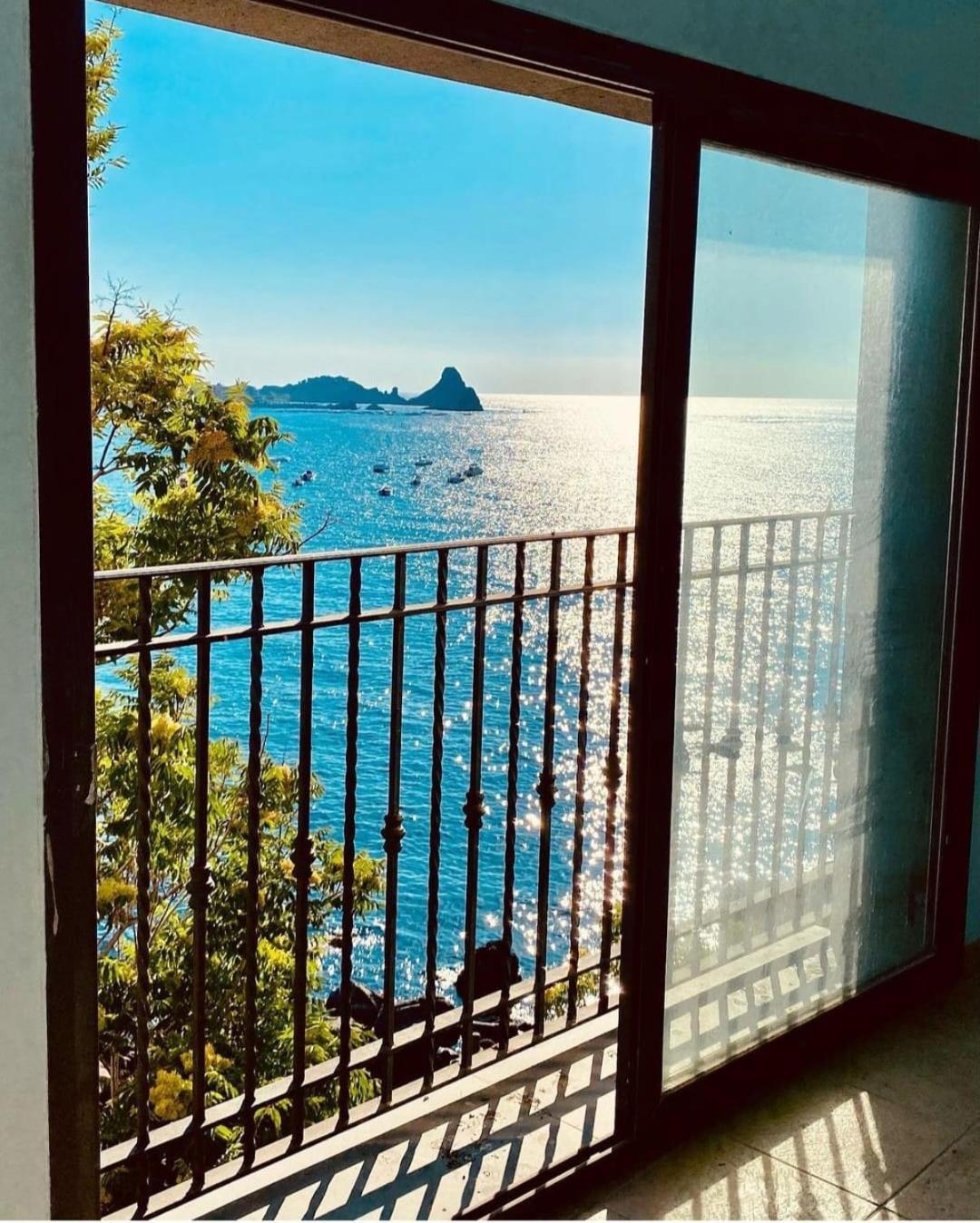La Finestra Sul Mare Villa Aci Castello Exteriör bild